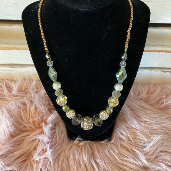 Handmade Beaded Necklace - Picture 3 of 4